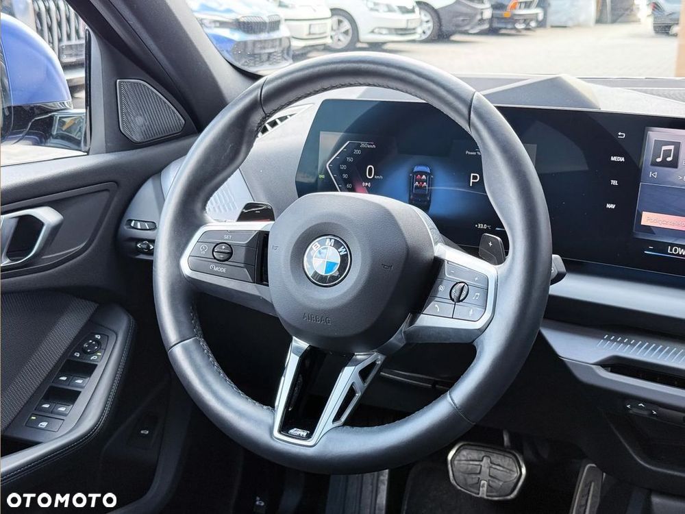 BMW Seria 1 120 mHEV - 10
