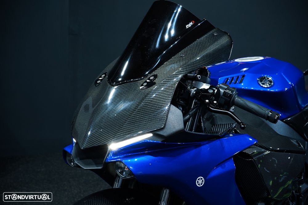 Yamaha YZF - 4