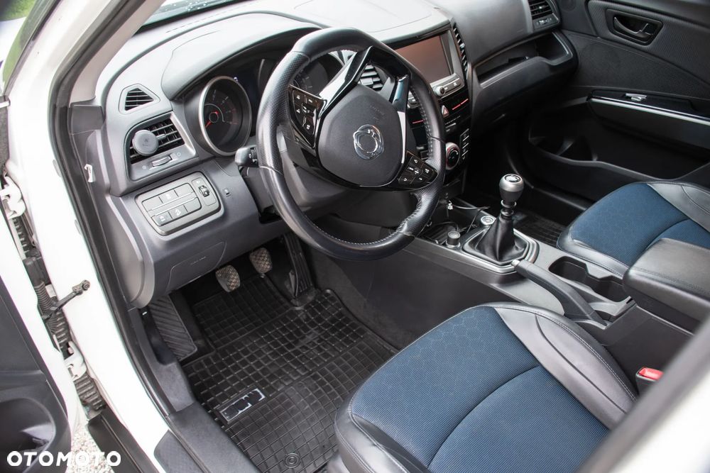 SsangYong/KGM XLV - 7