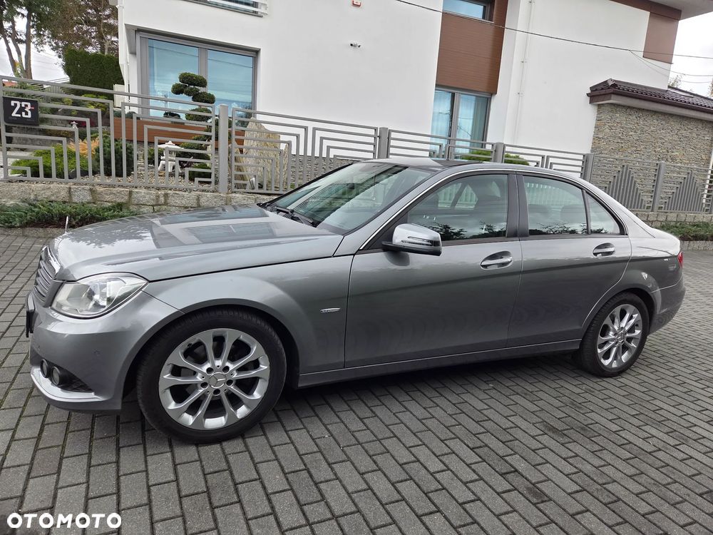 Mercedes-Benz Klasa C 180 BlueEFFICIENCY - 9