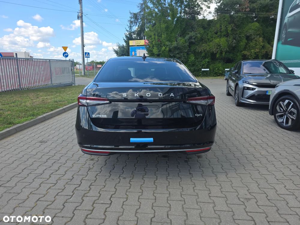 Skoda Superb 2.0 TDI SCR 4x4 L&K DSG - 5