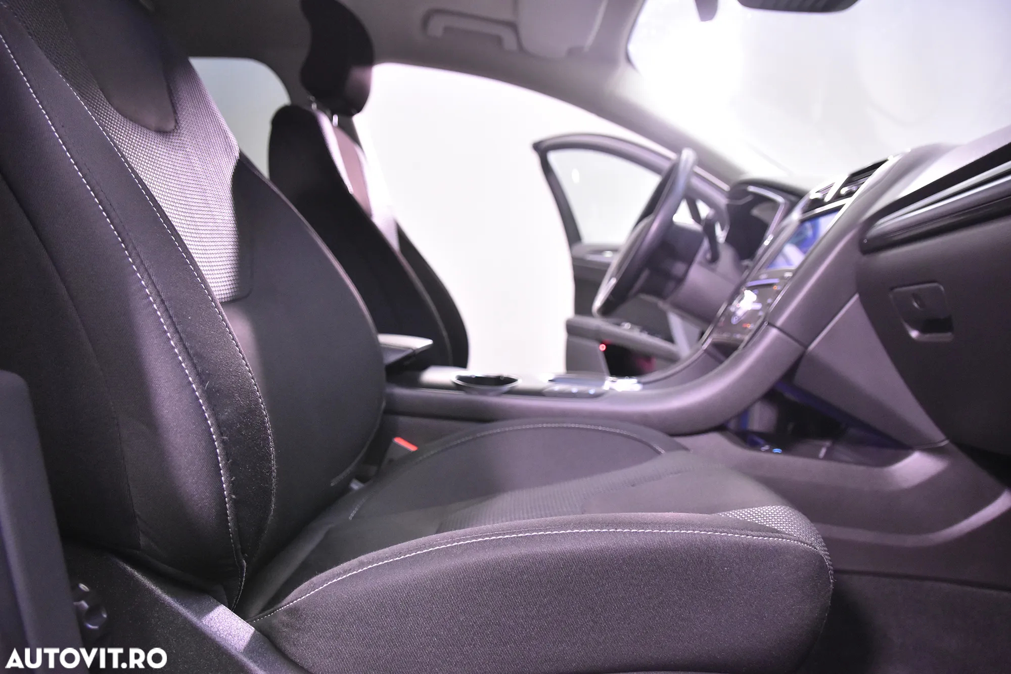 Ford Mondeo - 11