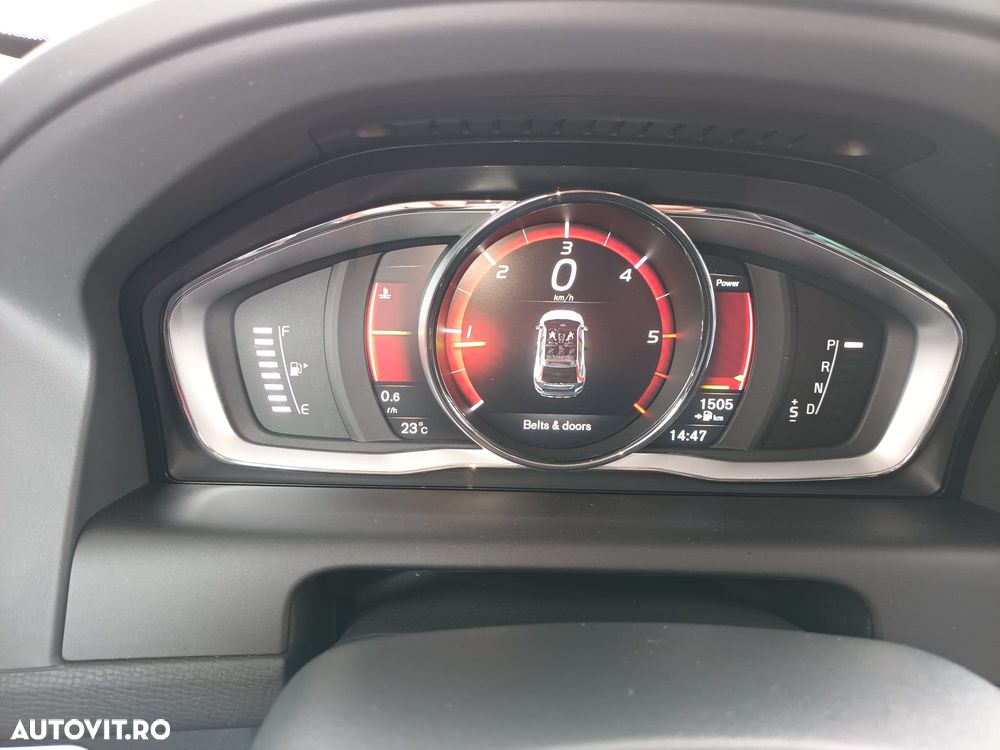 VOLVO XC60 2017 — imagine 15