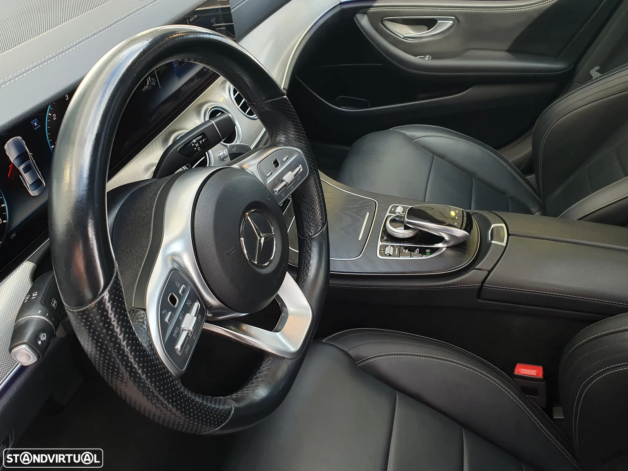 Mercedes-Benz E 220 d AMG - 14