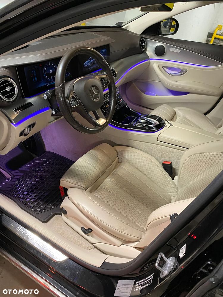 Mercedes-Benz Klasa E 200 4-Matic 9G-TRONIC - 3