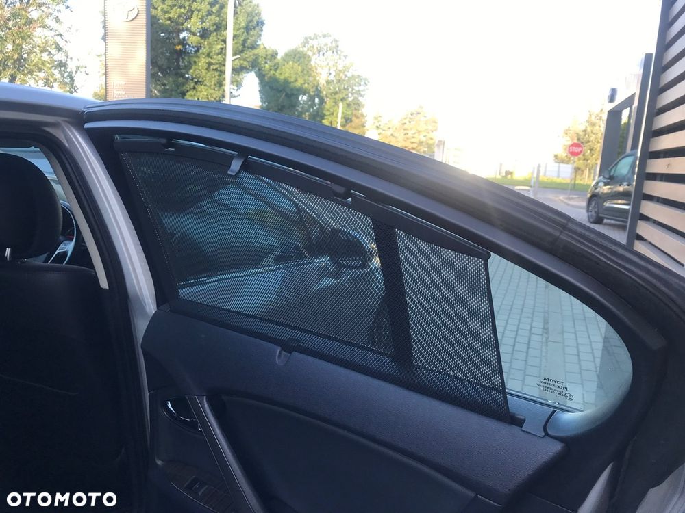 Toyota Avensis 1.8 Premium - 20