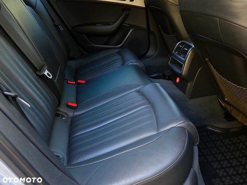 Audi A6 Avant 2.0 TDI Ultra DPF S tronic - 4