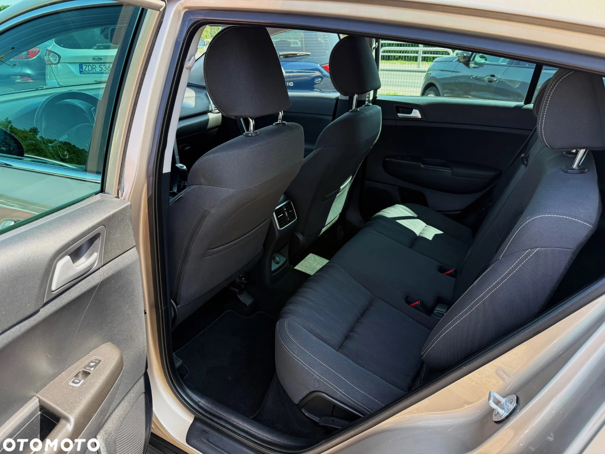 Kia Sportage 1.7 CRDI Business Line L 2WD - 8