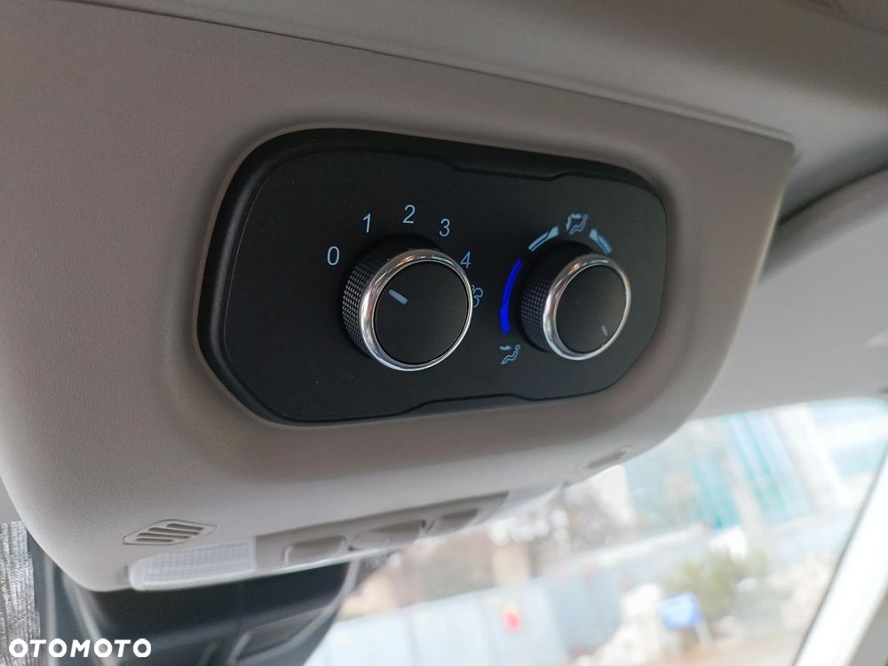 Ford Transit Kombi L3H2 Trend - 19