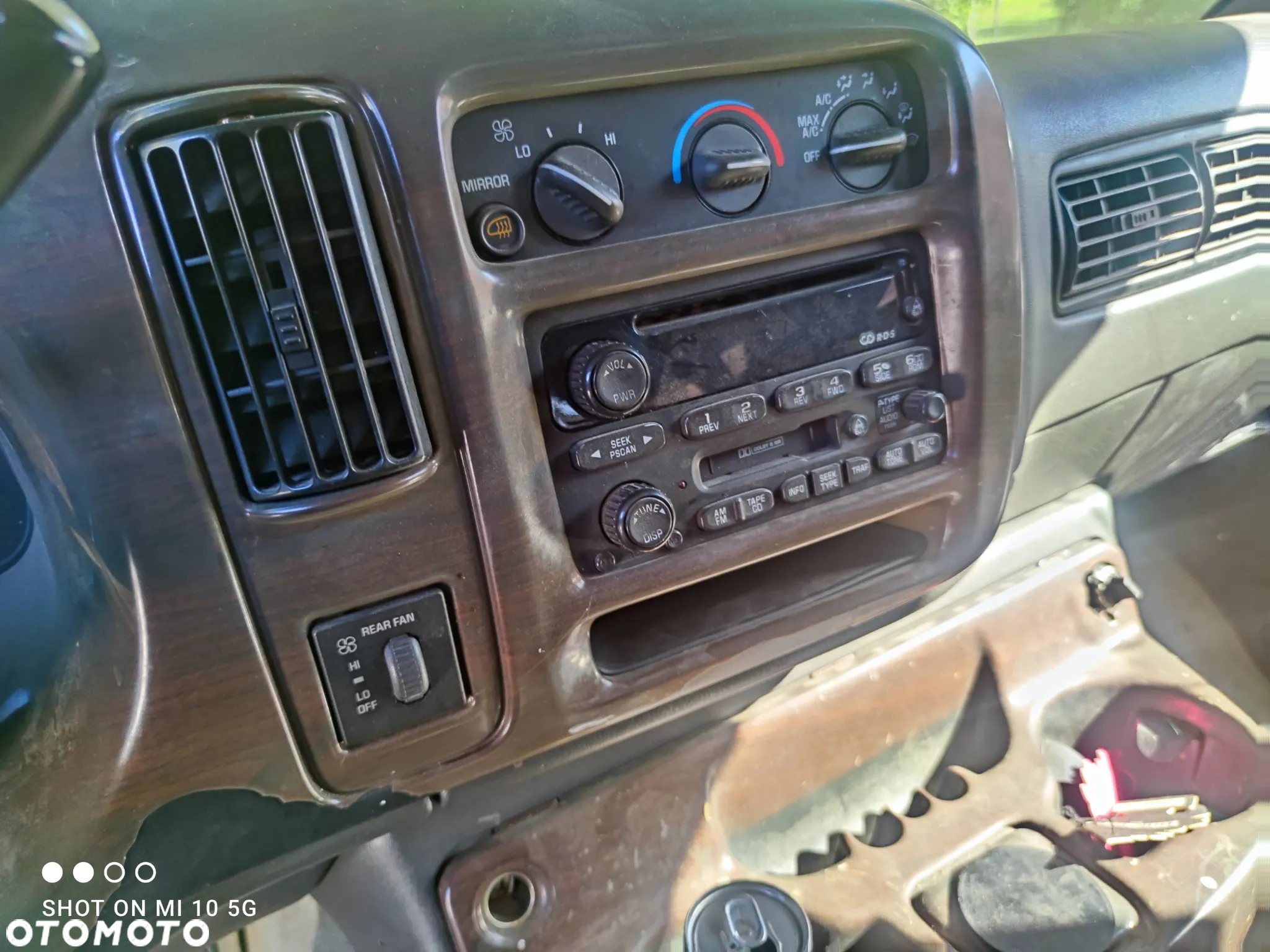 Chevrolet Express - 16