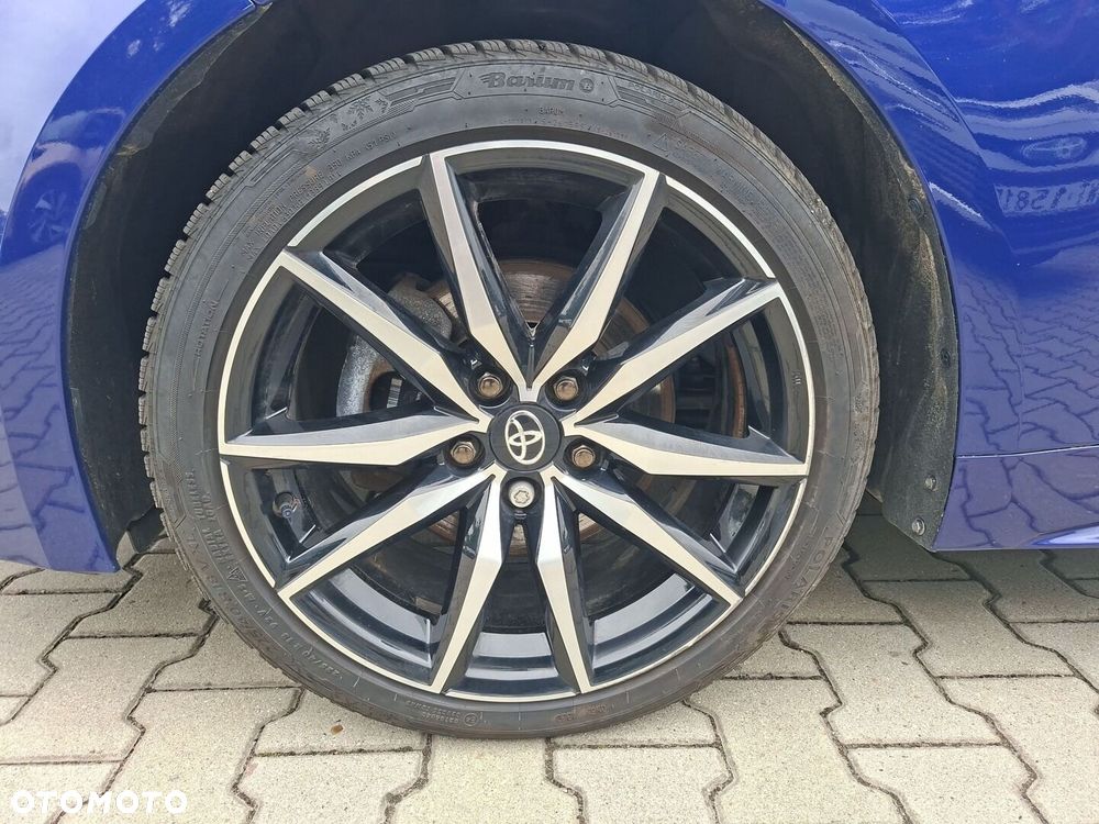 Toyota Corolla 2.0 Hybrid GR Sport Dynamic - 18