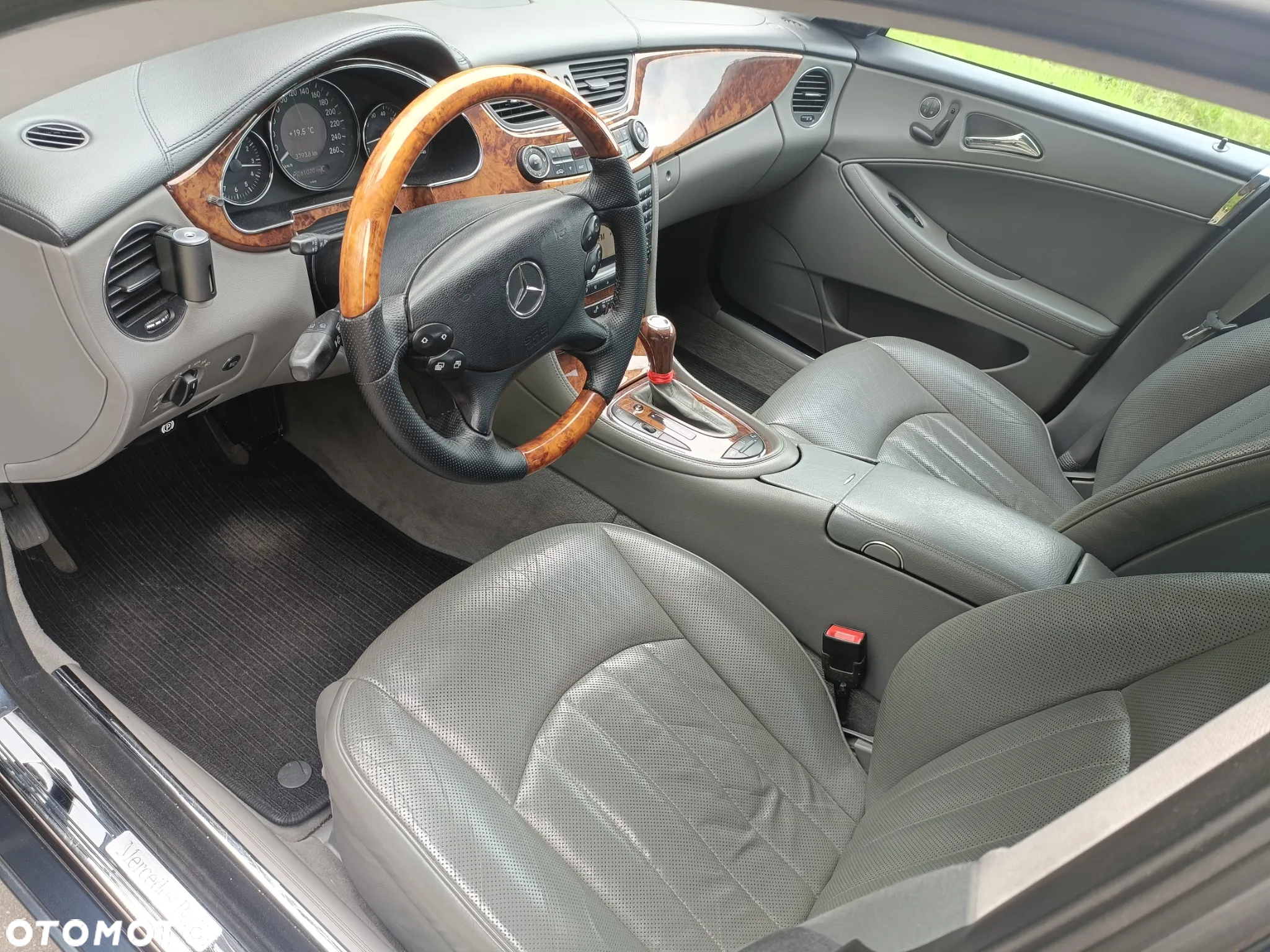 Mercedes-Benz CLS 350 - 10