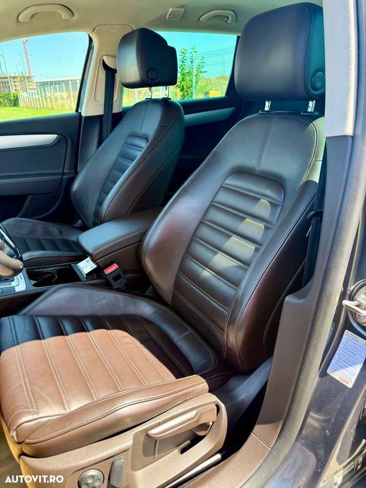 Volkswagen Passat 2.0 TDI Blue TDI DSG Comfortline - 15