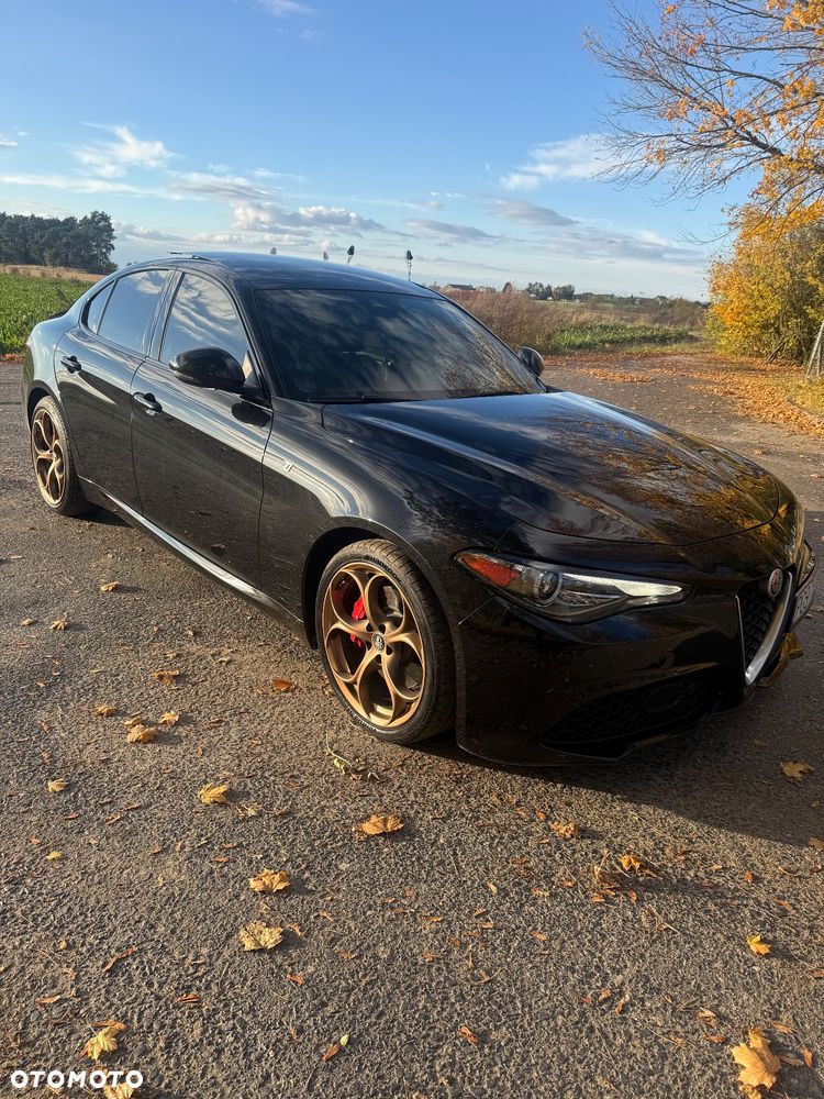 Alfa Romeo Giulia - 1