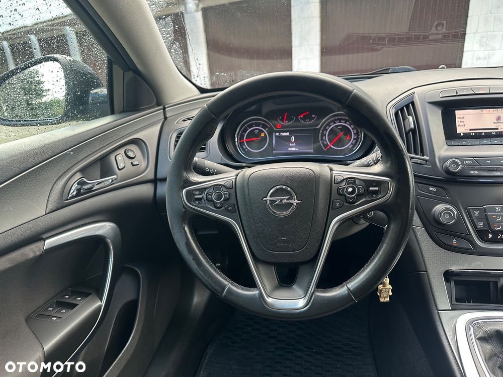 Opel Insignia - 10