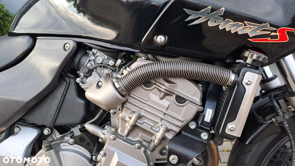 Honda Hornet - 15