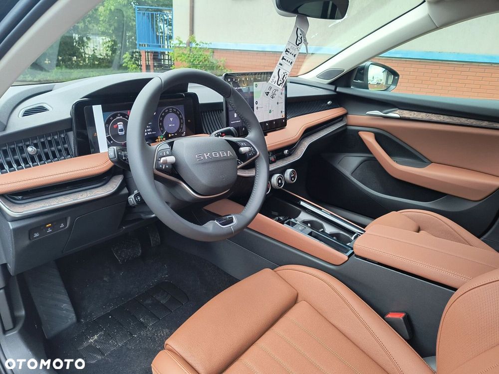 Skoda Superb 2.0 TDI SCR 4x4 L&K DSG - 10