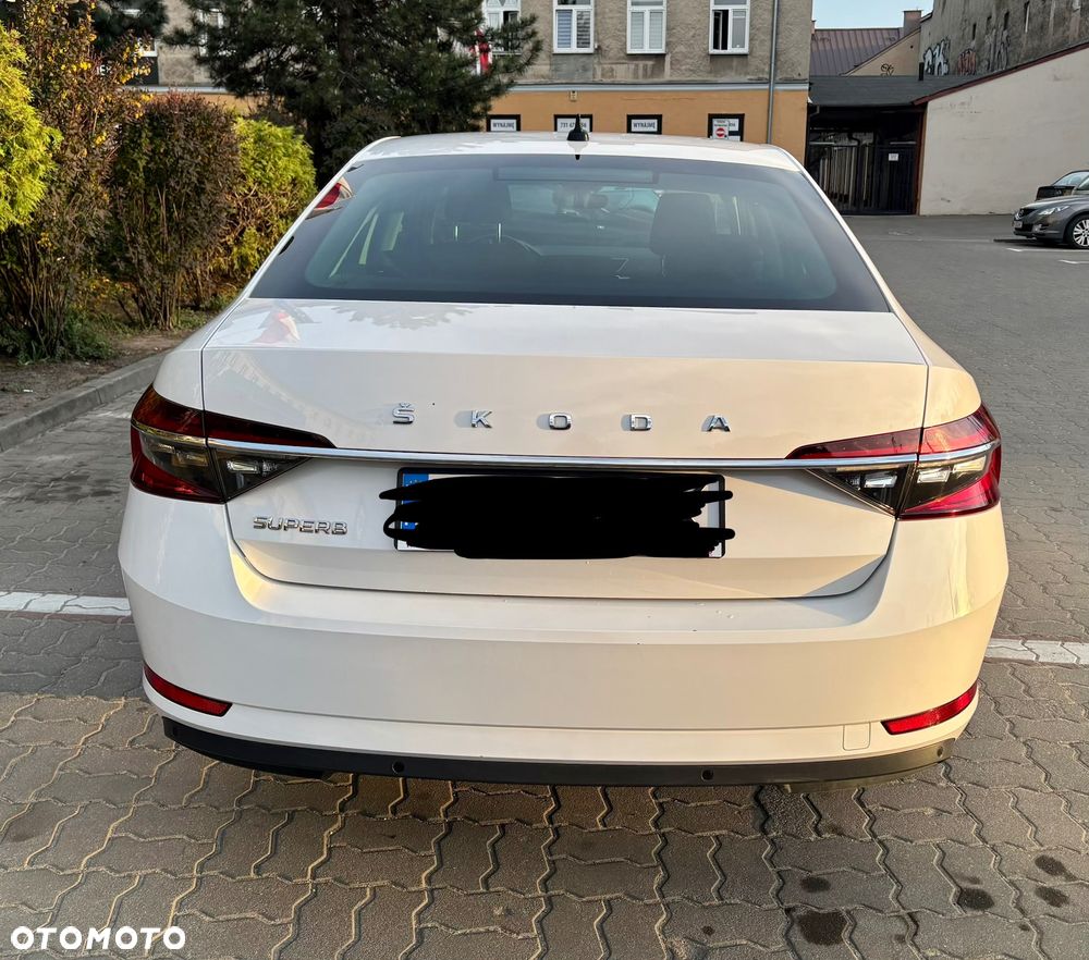 Skoda Superb 2.0 TDI Sportline DSG - 5