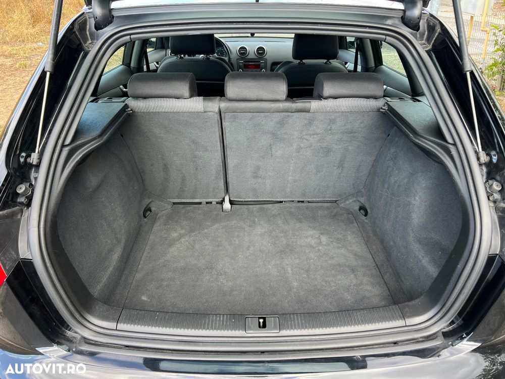 Audi A3 Sportback 2.0 TDI Ambiente - 12