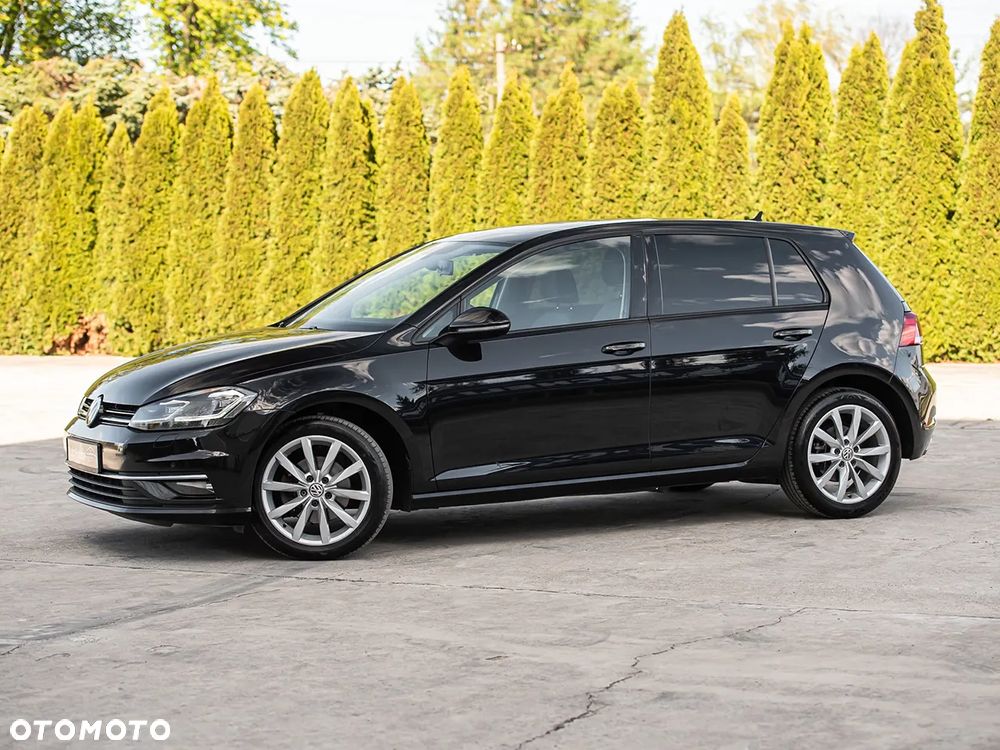 Volkswagen Golf - 10