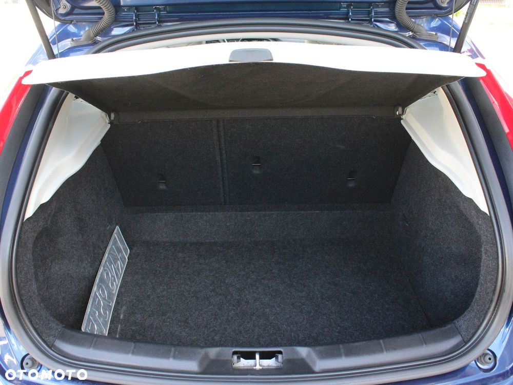 Volvo V40 - 19