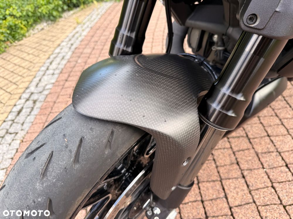 Ducati Diavel - 13