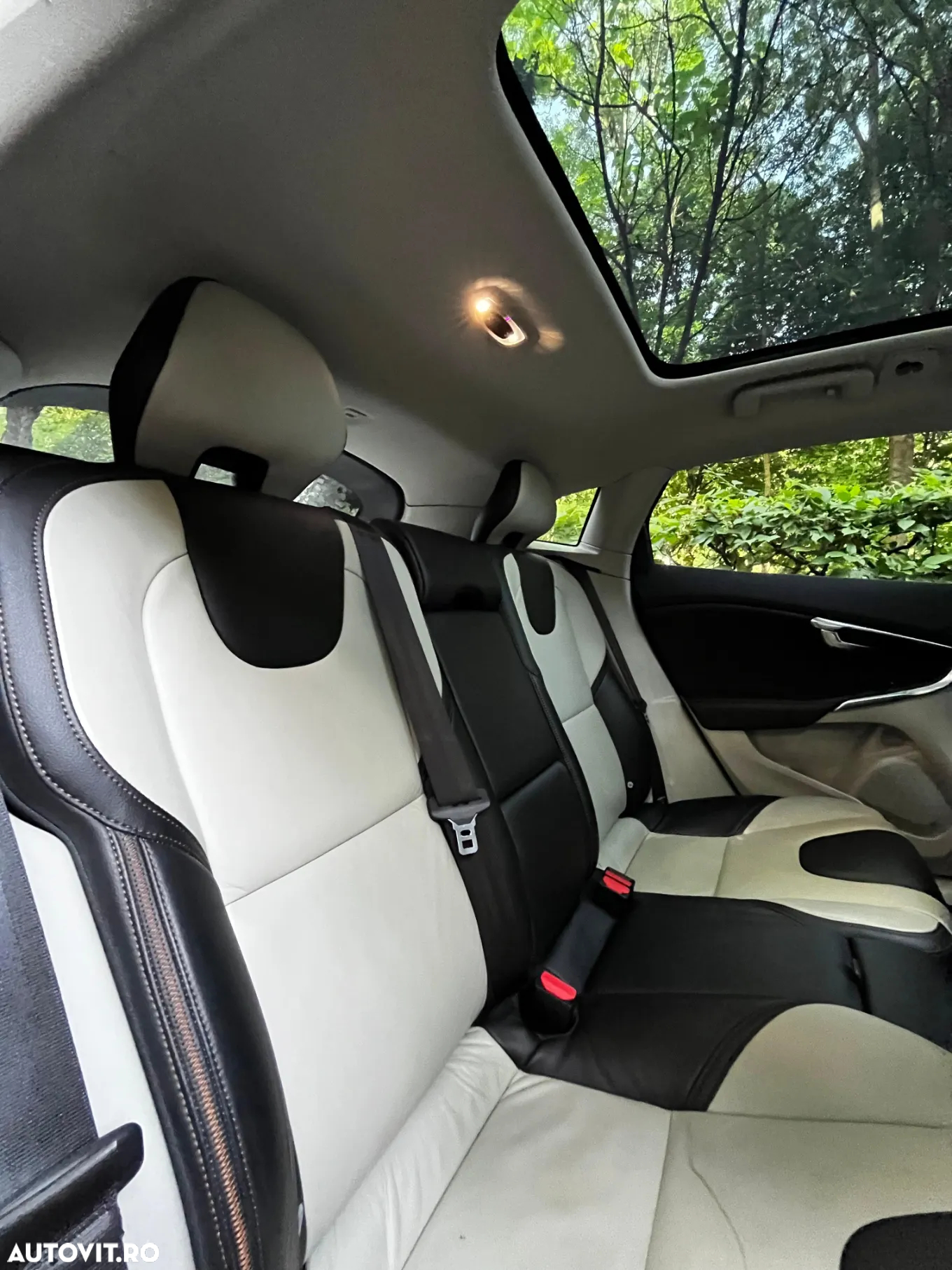 Volvo V40 Cross Country T5 AWD Geartronic Momentum - 15