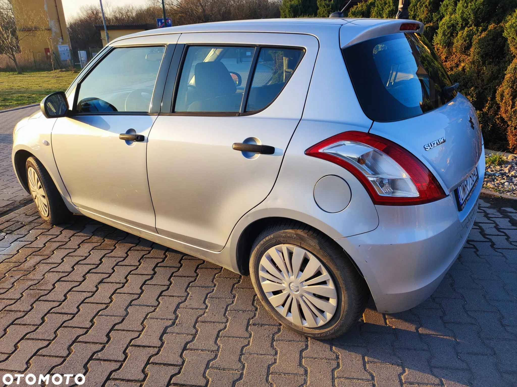 Suzuki Swift - 4