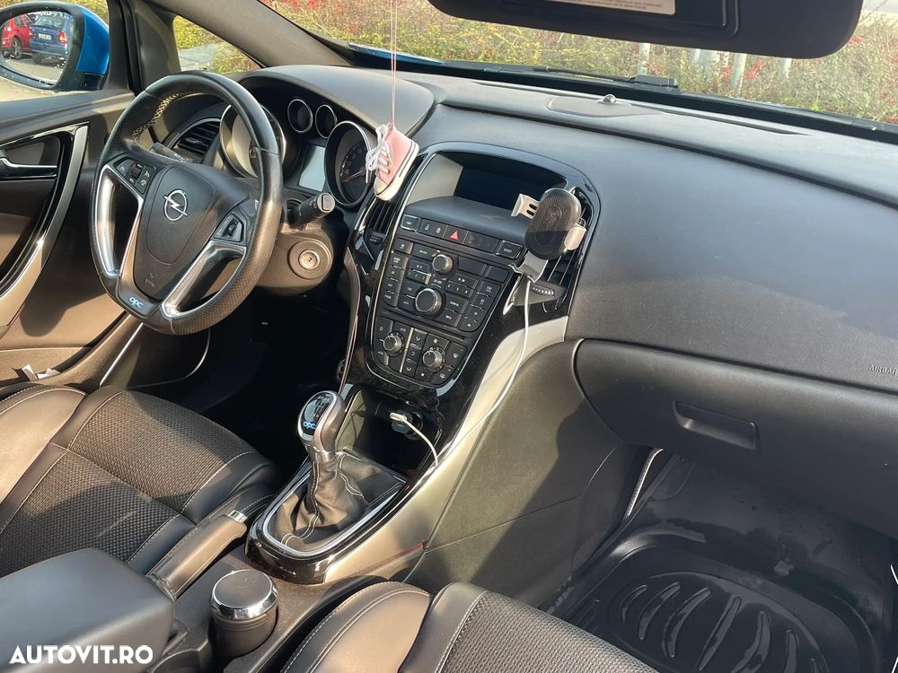 Opel Astra GTC 2.0 Turbo Ecotec Start/Stop OPC - 9