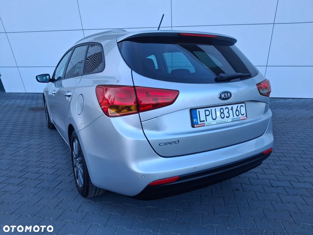 Kia Ceed 1.4 CVVT Dream Team Edition - 15