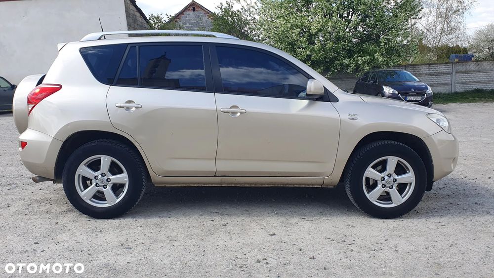 Toyota RAV4 2.2 D-4D 4x4 Sol - 3