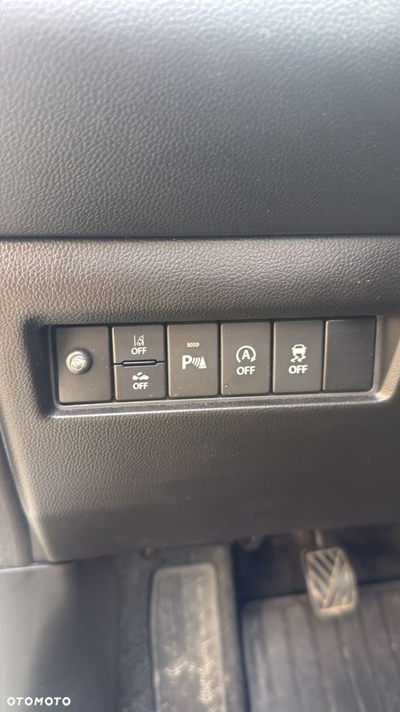 Suzuki Swift 1.2 Dualjet SHVS Premium Plus - 16