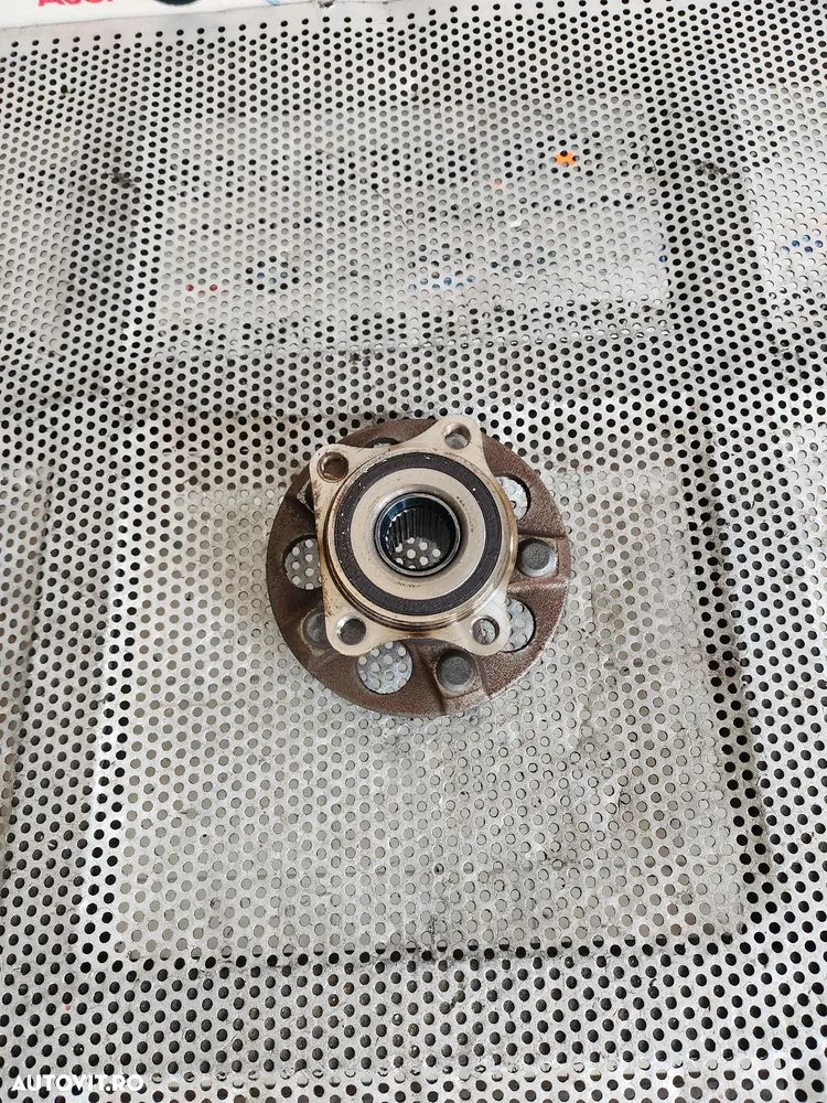 Rulment Dreapta Spate Toyota Yaris Cross An 2020-2021-2022-2023-2024 1.5 Benzina Hybrid Motor XM15A - 4