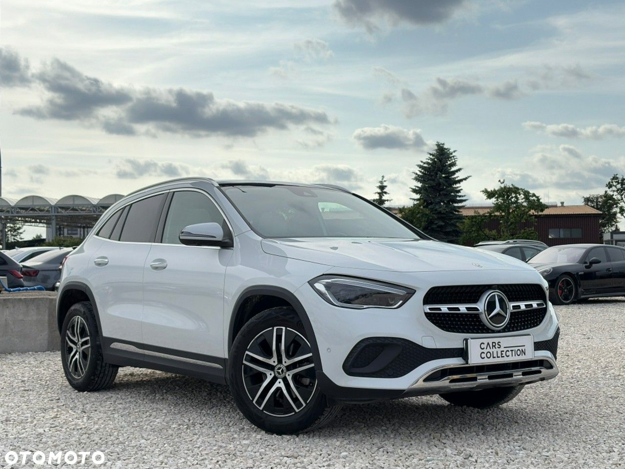 Mercedes-Benz GLA - 1