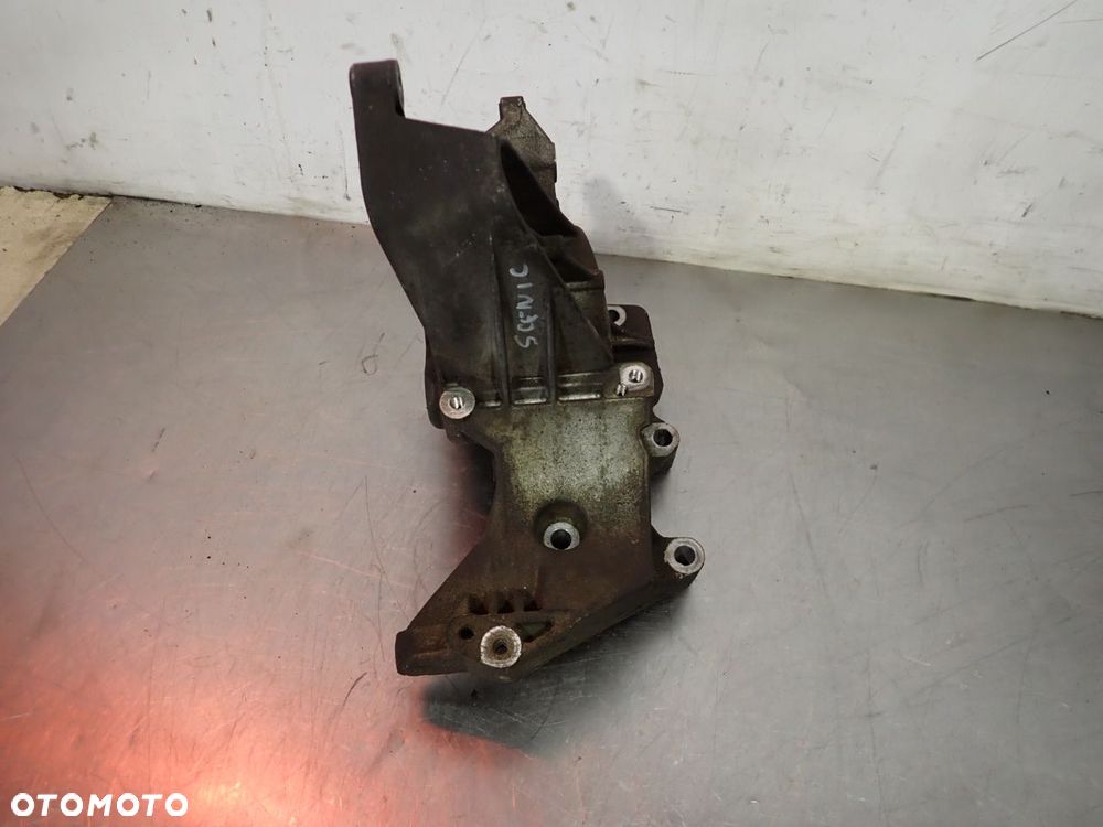 ŁAPA WSPORNIK MOCOWANIE RENAULT SCENIC I LIFT - 2