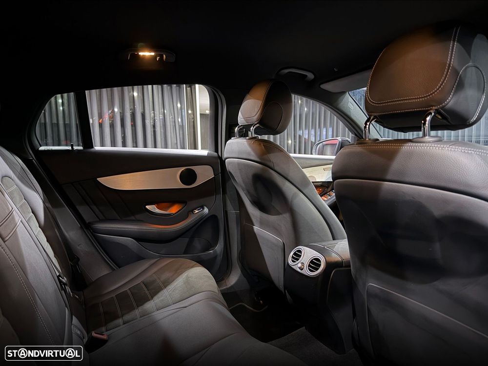 Mercedes-Benz GLC 300 de Coupe 4Matic 9G-TRONIC AMG Line - 42