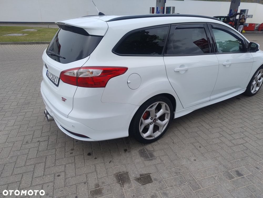 Ford Focus - 4