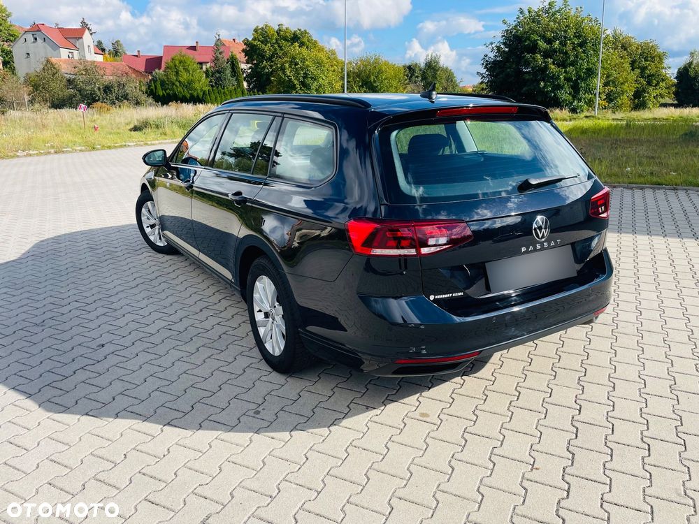 Volkswagen Passat Variant 2.0 TDI SCR DSG Elegance - 35