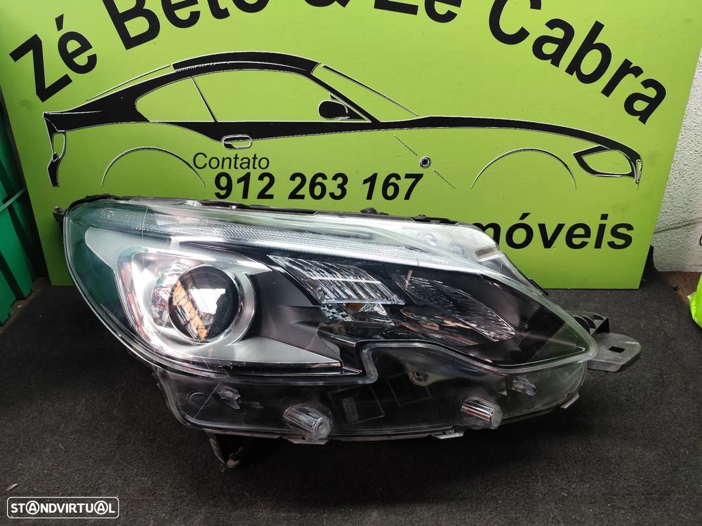 PEUGEOT 2008 I FAROL DIREITO - FF679 - 1