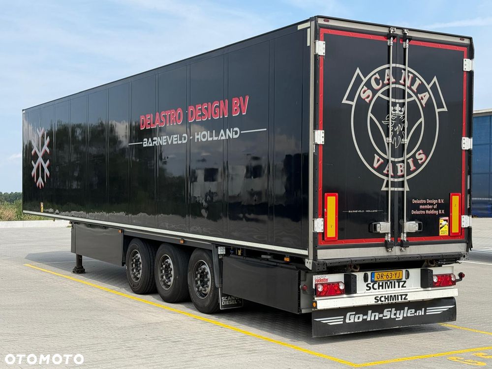 Schmitz Cargobull Czarny metalik ! - 3