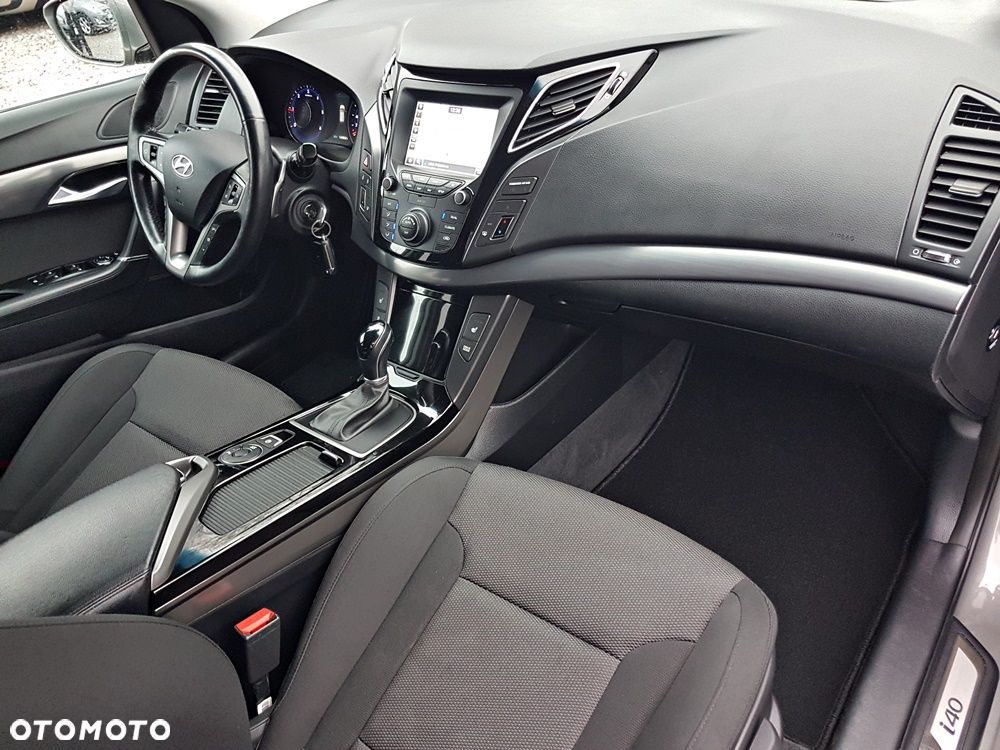 Hyundai i40 Kombi blue 1.6 CRDi DCT Space Plus - 29