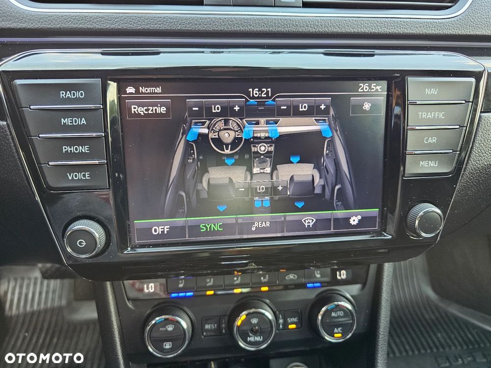 Skoda Superb 2.0 TDI 4x4 L&K DSG - 24