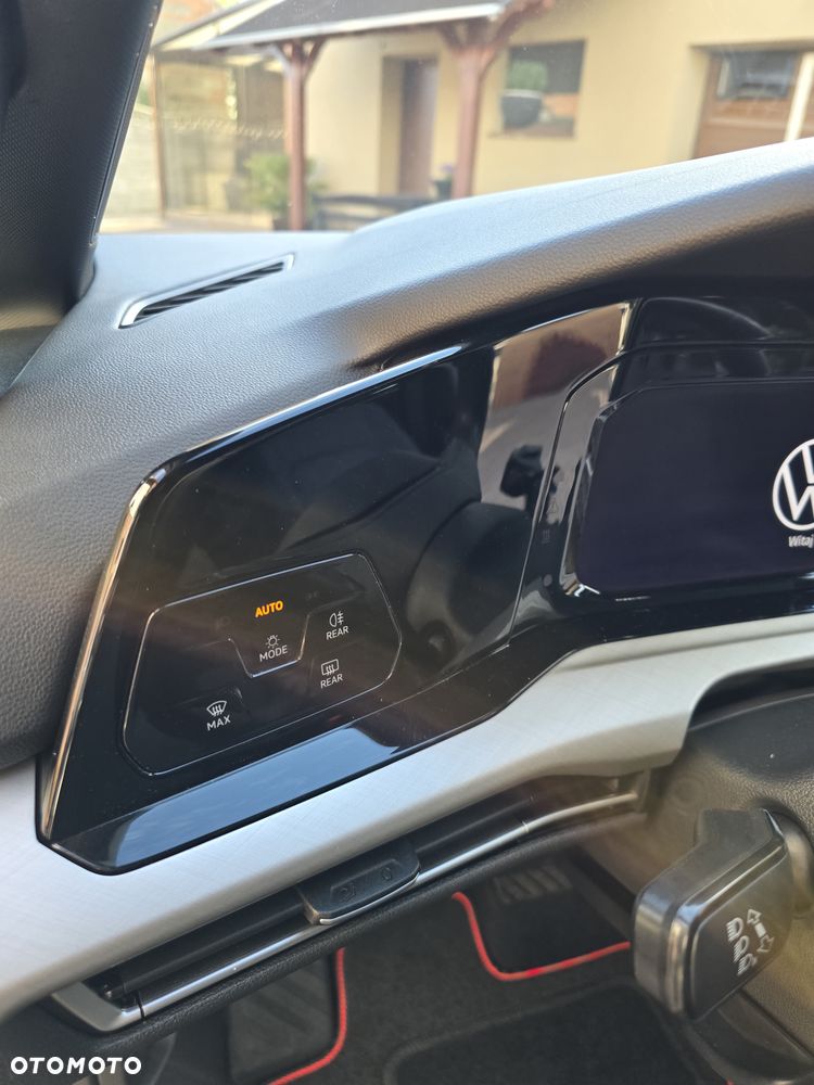 Volkswagen Golf 2.0 TDI SCR DSG Style - 28