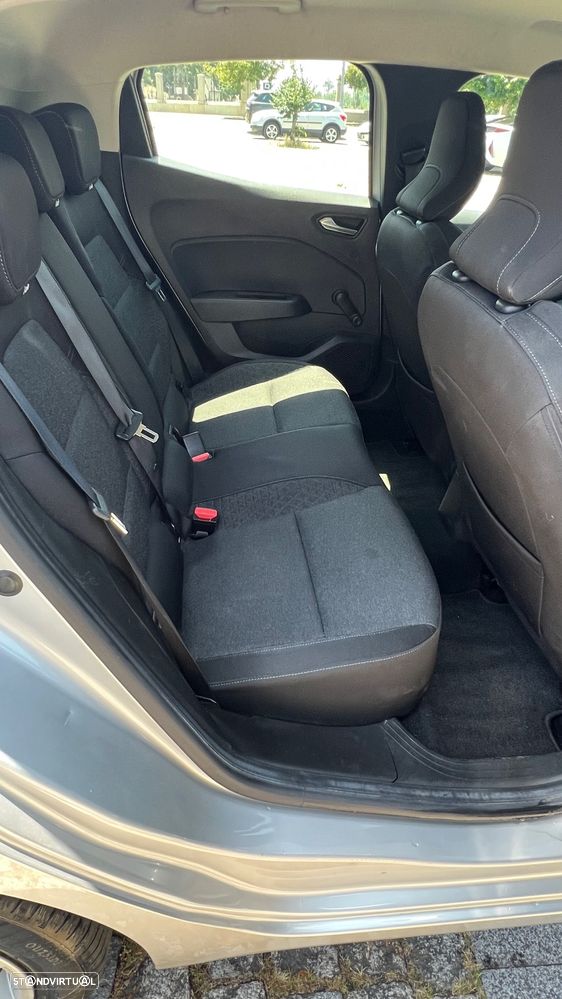 Renault Clio - 14