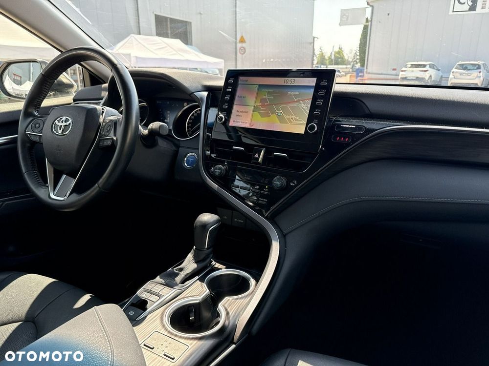 Toyota Camry 2.5 Hybrid Executive CVT - 21