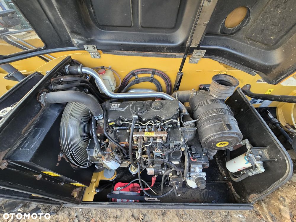 Caterpillar TH 337 AG  PREMIER 1WŁ SALONOWY - 15