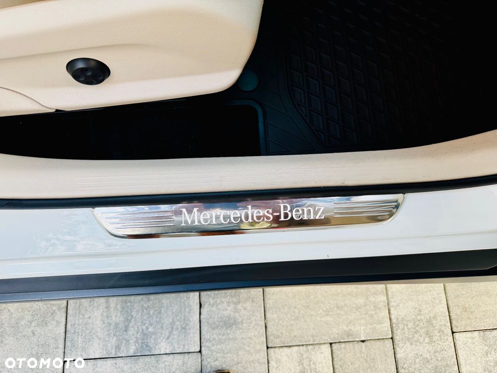 Mercedes-Benz GLC - 26