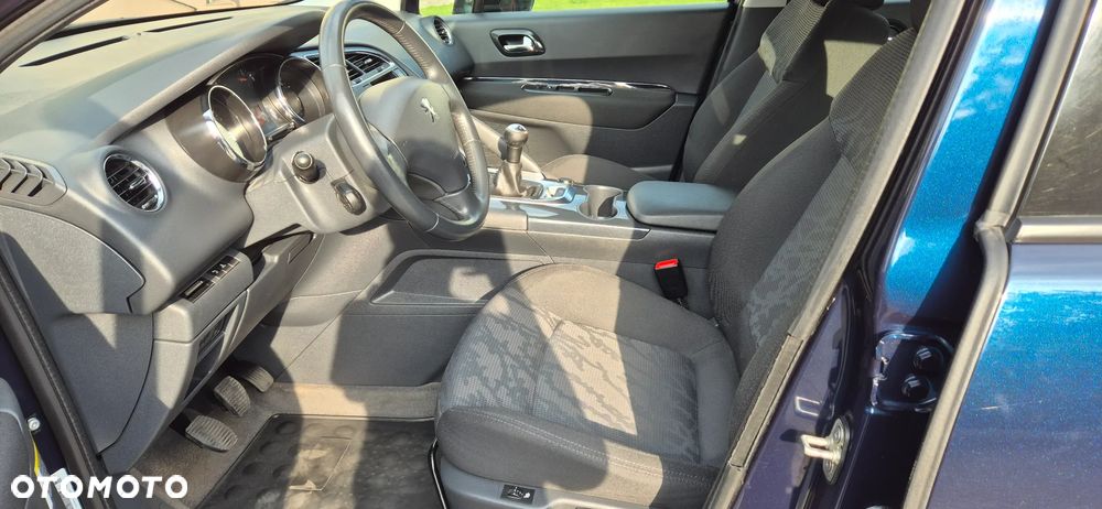 Peugeot 3008 1.6 Active - 13