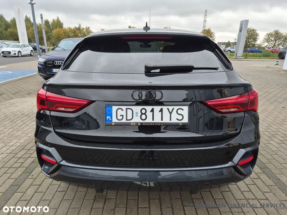 Audi Q3 Sportback - 5