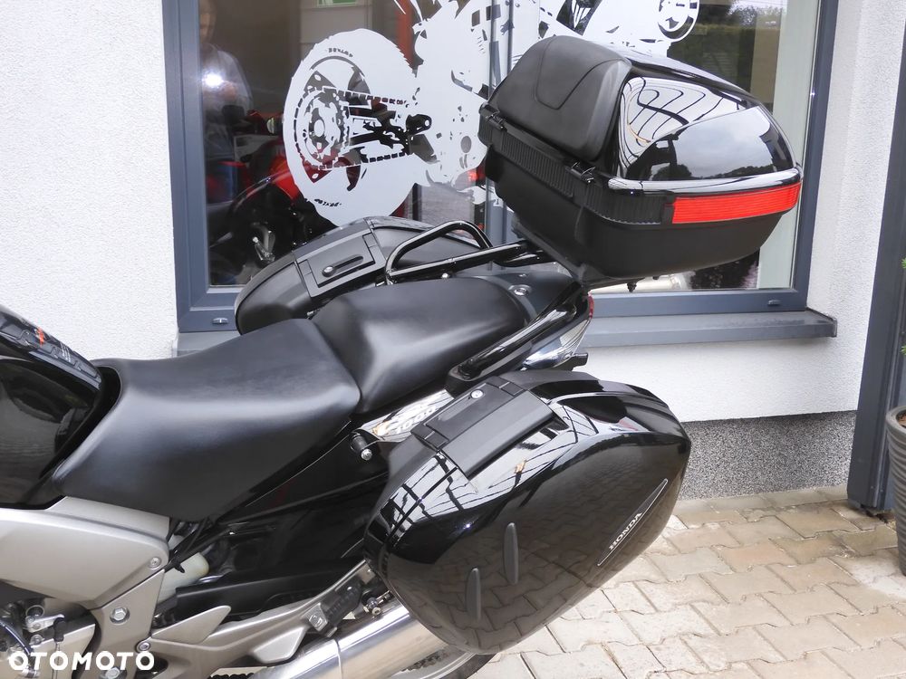 Honda CBF - 27